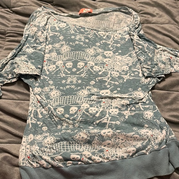 Flowy Aqua blue skull tunic - Picture 1 of 1